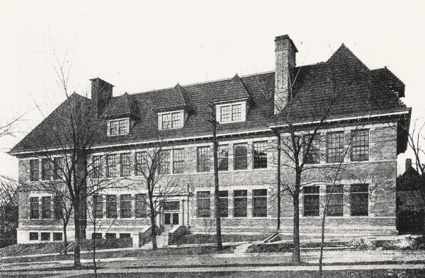 Father Petit Memorial School, on the corner of Washington Avenue and Henry Street. The school was in operation from 1911-1962.