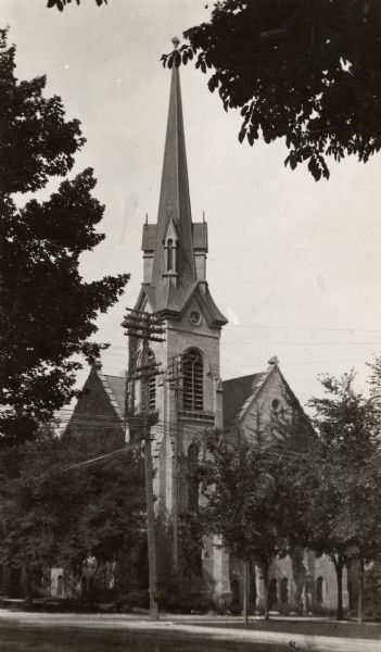 The First Congregational Church, once located at 222 West Washington Avenue, and since replaced by the United Bank Building.
