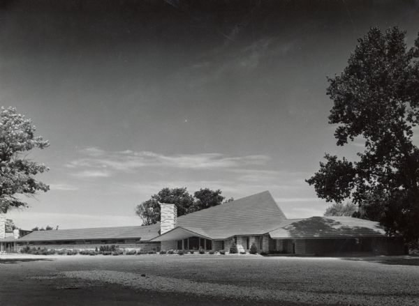 The south façade of the Meeting House of the First Unitarian Society, 900 University Bay Drive. The structure was designed by Frank Lloyd Wright and built between 1949 and 1951.
