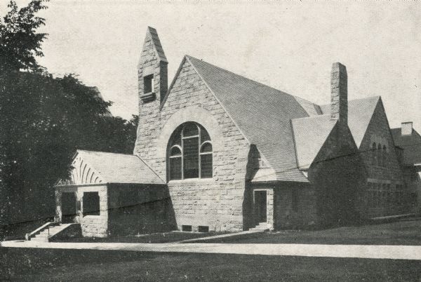 A view from the south side of the First Unitarian Church and Parish House, 125 Wisconsin Avenue.