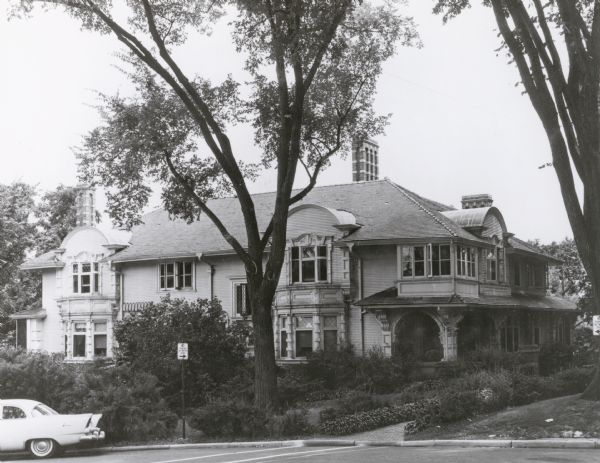 The residence of Lucien M. and Mary Esther "Mollie" Vilas Hanks, 525 Wisconsin Avenue, at the junction of Wisconsin Avenue and Langdon Streets. The home was designed by the architectural firm of Louis W. Claude and Edwin F. Starck.
