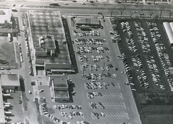 Aerial view of the Sears-Roebuck department store on East Washington Avenue and its surrounding parking lots.