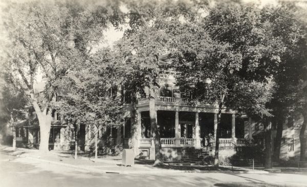 An external view of the Levi Vilas house, located at the corner of Henry and Langdon Streets. The house later became a fraternity house, first used by Phi Gamma Delta and then by Sigma Phi Epsilon, until the house was demolished in 1965.