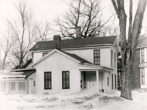 Exterior of Vogel Cottage | Photograph | Wisconsin Historical Society