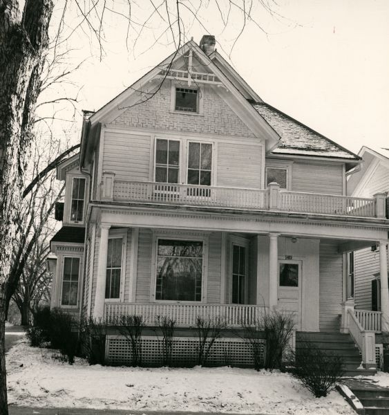 View of a residence located at 403 West Washington Avenue.