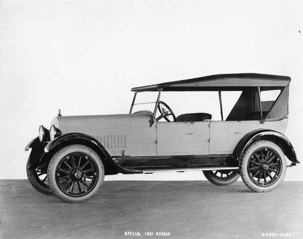 A special 1921 Hudson. The body was produced by the W.S. Seaman Company.