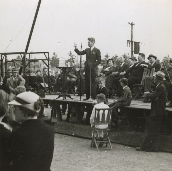 Governor Philip La Follette speaking to the crowd at a Progressive Party picnic in Wausau, Wisconsin.