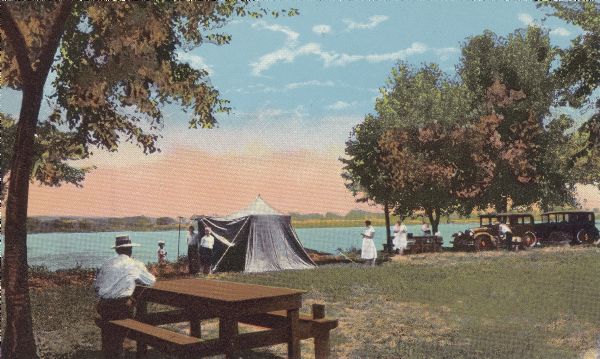 Tourist camp at Lakeside Park on Lake Winnebago.