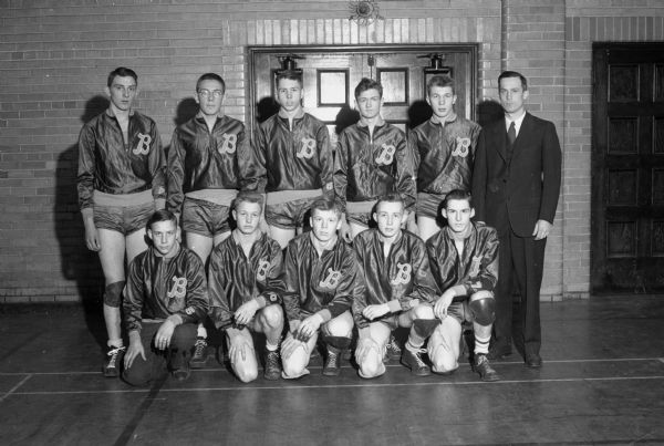 Barneveld High School boys basketball team.