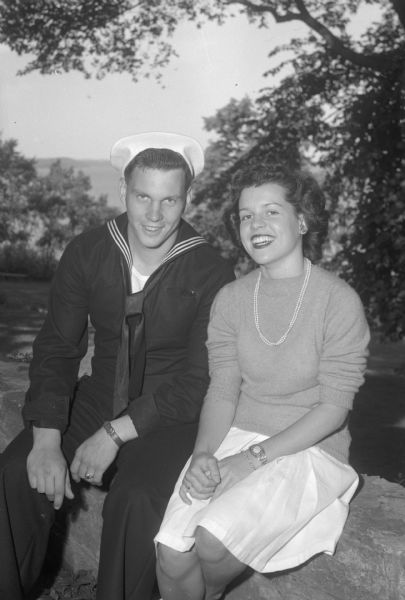 Engagement photograph of Doris E. Neff and David V. Gibson Jr. He is in a Army Air Force uniform.