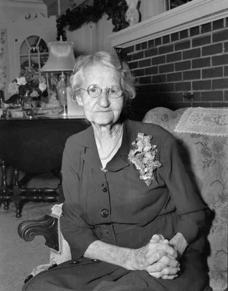 Portrait of Mrs. Jane Duff, a Dane County pioneer resident, on her 90th birthday.