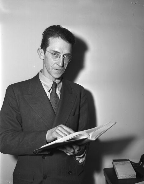 William Bross Lloyd Jr., World War II conscientious objector, who is visiting Wisconsin to promote a U.S. Constitutional Convention to amend the Constitution to include a statement on foreign relations.