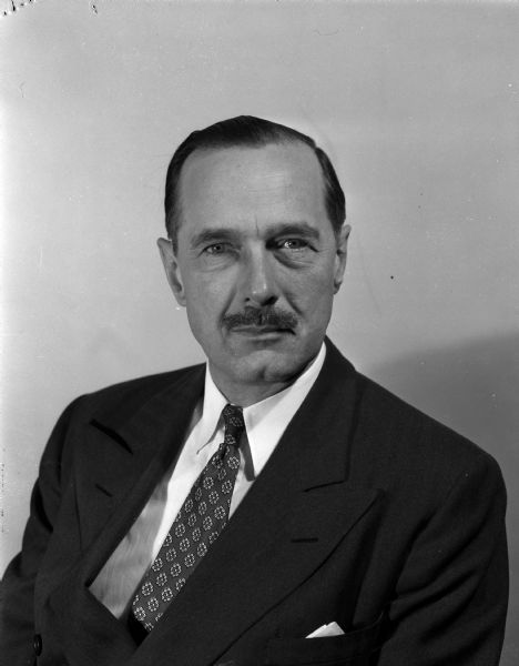 Portrait of Don Anderson, Chairman of Madison Newspapers, Incorporated and Publisher of the <I>Wisconsin State Journal</I>.