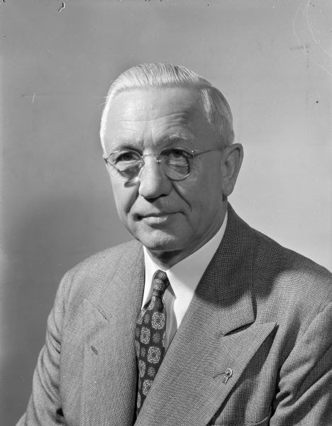Quarter-length portrait of Governor Oscar Rennebohm.