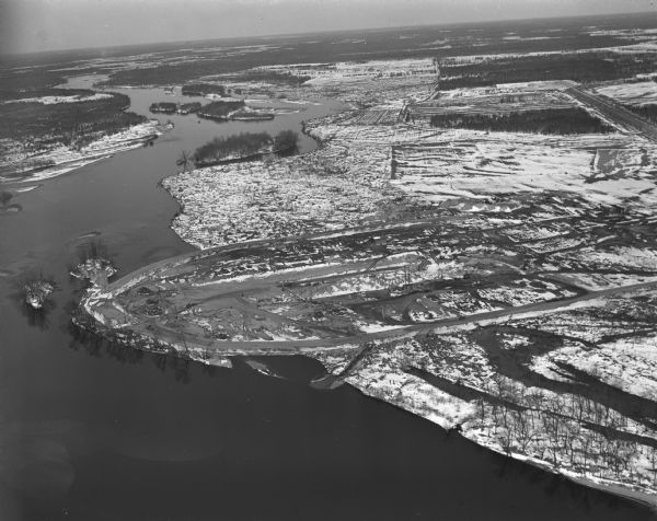 Aerial view of Castle Rock Dam on the Wisconsin River near Mauston, Wisconsin.
