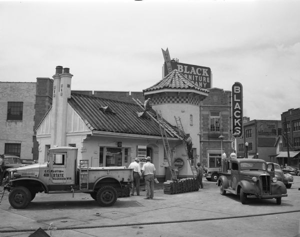 Shell Filling Station Photograph Wisconsin Historical Society