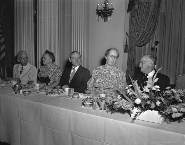 Phi Beta Kappa National Council Banquet at the Loraine Hotel.  Shown left to right: Guy Straton Ford, Mrs. C. A. Dykstra, Professor Merle Curti, Professor Helen C White and Dr. Christian Gauss.