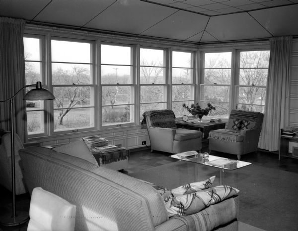 The living room of the house of L. Irene Buck, director of art in the Madison public schools.  The home was located at 1107 Merrill Springs Road.