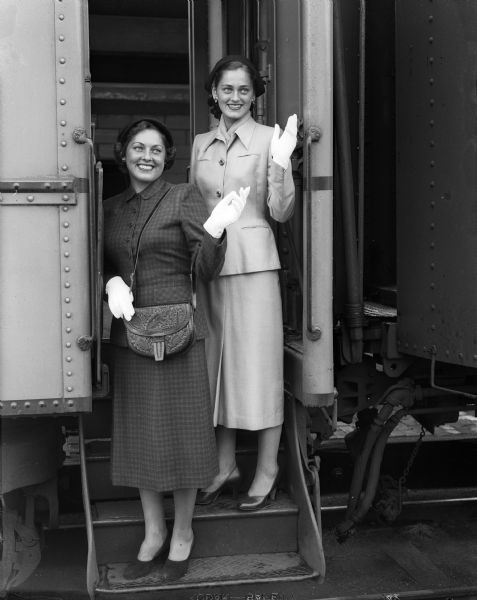 Two Madison sisters board a train to travel to out-of-state colleges. Mary Clare Koltes, left, is transfering from the University of Wisconsin to Rollins College in Winter Park, Florida. Her younger sister, Lucia, will be a freshman at Maryville College in St. Louis, Missouri.