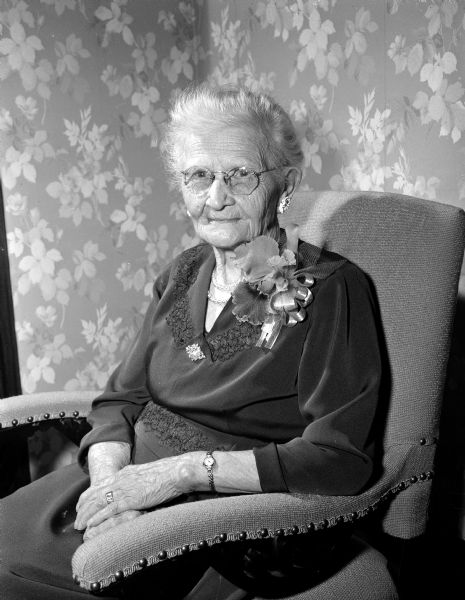 Portrait of Mrs.Ingeborg Starks on her 95th birthday.