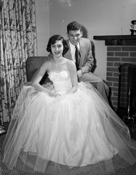 madison-central-high-school-prom-king-and-queen-photograph