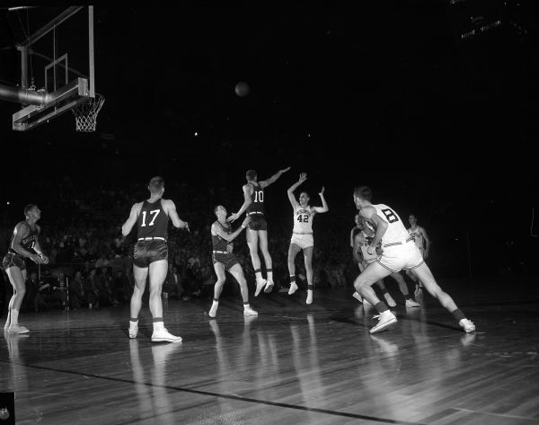 University of Wisconsin vs. Ohio State basketball game, featuring Bob Litzow (42) of the Wisconsin team.