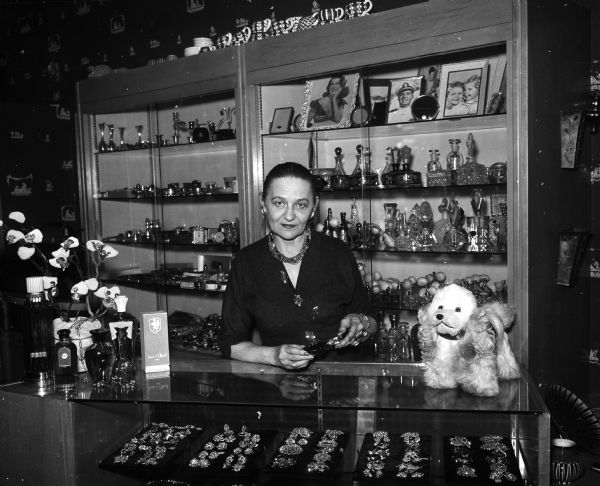 Portrait of Erdis Hansen, owner of The Perfume Shop.
