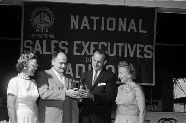 salesman-awards-banquet-photograph-wisconsin-historical-society