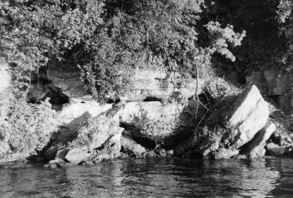 The legendary Black Hawk Cave on the south shore of Lake Mendota, where Black Hawk allegedly hid from white troopers during the Black Hawk War.