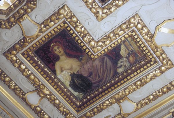 The Governor's conference room ceiling at the Wisconsin State Capitol. The mural was painted by Hugo Ballin. The theme is an allegory of the arts and theater, sculpture and music.