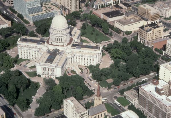 Aerial view of Wisconsin State Capitol.