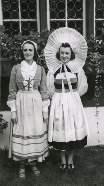 Two women in Swiss costume, possibly for the Wilhelm Tell Festival.