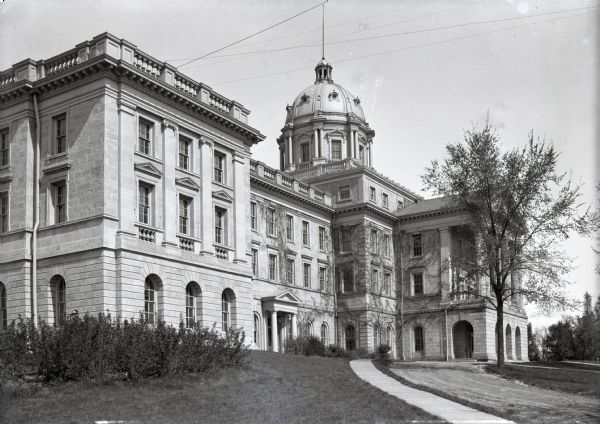 Exterior of Bascom Hall (formerly Main Hall), before the dome was destroyed by fire.