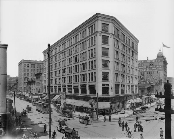 Elevated view of the Caswell Block building at W. Wisconsin and N. Plankinton Avenues.