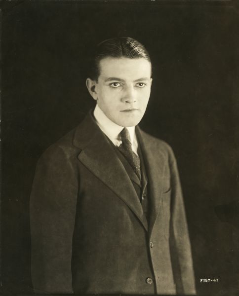 Portrait photograph of Richard Barthelmess. On the back is stamped:
Marguerite Clark in "Bab's Burglar" a Parmount Picture.

Barthelmess appeared in that production in 1917.