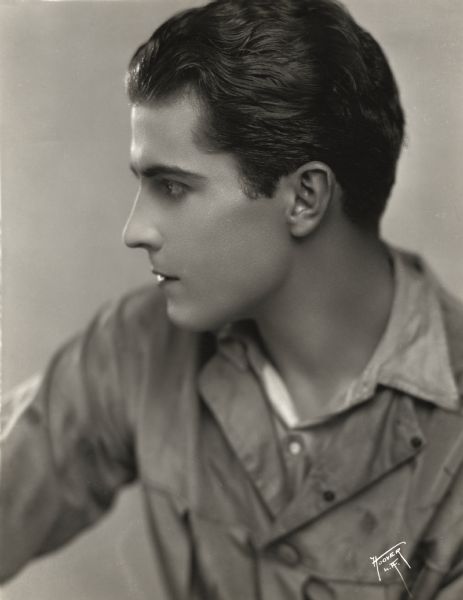 Hoover Art Studio publicity photograph of Ramon Novarro, apparently used for the 1922 production <i>Trifling Women.</i>