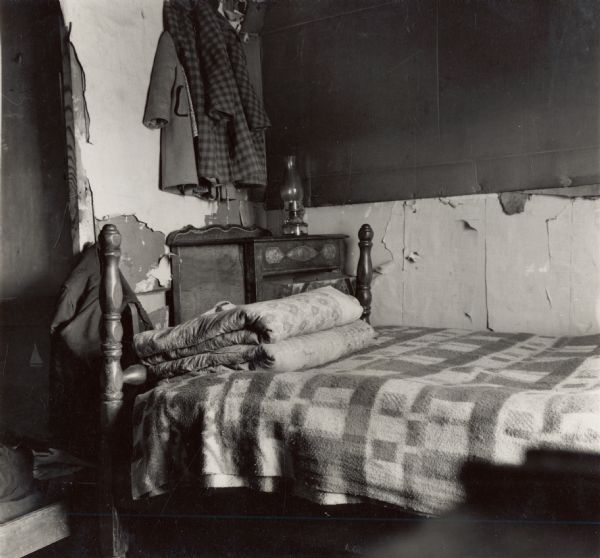 A bedroom on one of the South Carolina islands which hosted the Citizenship group.