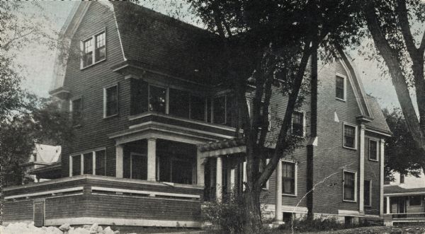 Exterior of University of Wisconsin-Madison fraternity house at 622 Mendota Court.