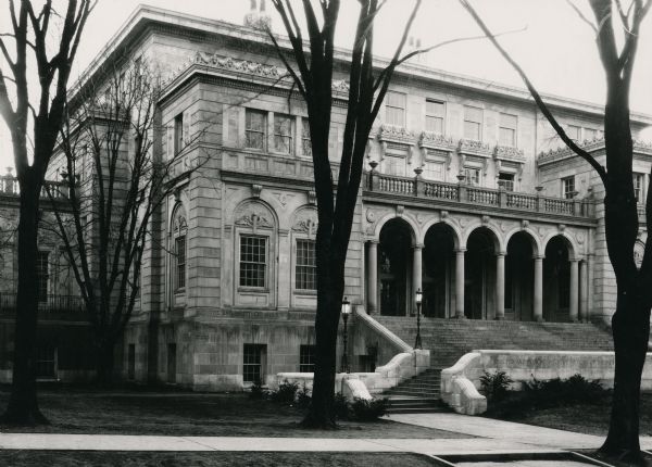 View from Landon Street of Memorial Union southeast entrance on the University of Wisconsin-Madison campus. The inscription on the wall in front of the base of the stairs reads: "Erected and dedicated to the memory of the men and women of the University of Wisconsin who served in our country's wars."