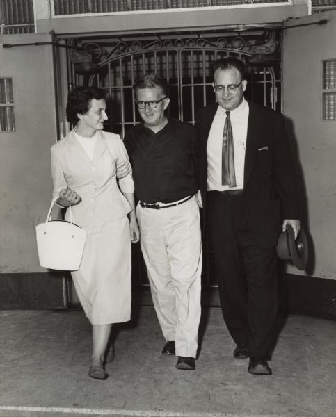 Carl Braden (center) leaves the LaGrange Prison with his wife Anne and his attorney Robert Zollinger. Braden was released after a Supreme Court decision ruled that the 1919 Kentucky sedition law was unconstitutional.  Anne Braden was arrested under the same law, but her case never came to trial.