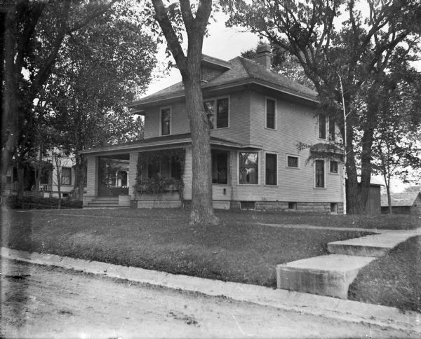 Exterior view from street of former home of historian and writer H. E. Cole, located at 908 Ash Street.