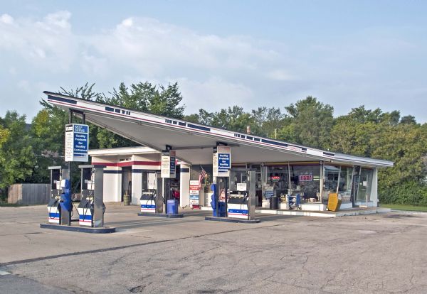 The 7575 North Port Washington Road station was built in 1966. The building itself, with its spirited architecture, bold colors, and soaring canopy, was bound to attract attention. Its distinctive canopy is rare today as many Phillips stations were closed, sold off, or drastically altered.