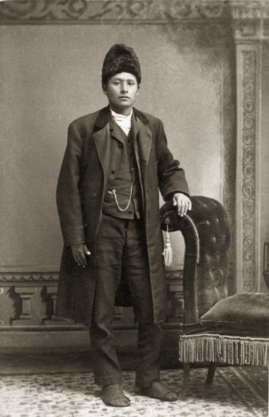 Early carte-de-visite of a Ho-Chunk man identified as Moccasin. The backdrop indicates the photograph came from Charles Van Schaick’s studio, but it may have been produced by an earlier photographer.