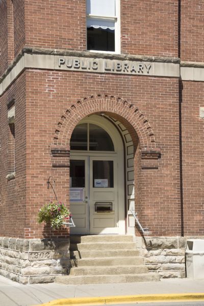 Exterior view of Public Library entrance in the Independence Opera House building.