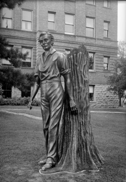 The statue of Lincoln as a young man stands on the Ripon College campus, west of Farr Hall. Alumnus Clarence A. Shaler created the sculpture, delivered in 1949.