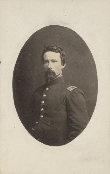 Waist-up carte-de-visite portrait of Captain Henry Dillon, 6th Battery, 6th Wisconsin Light Artillery, in military uniform.