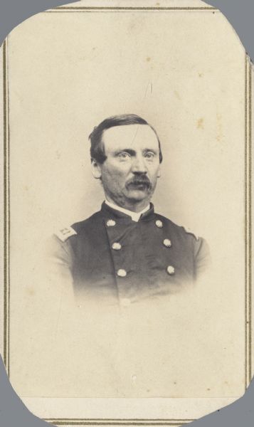 Vignetted carte-de-visite portrait of Major David C. Fulton, F & S, 1st Heavy Artillery.