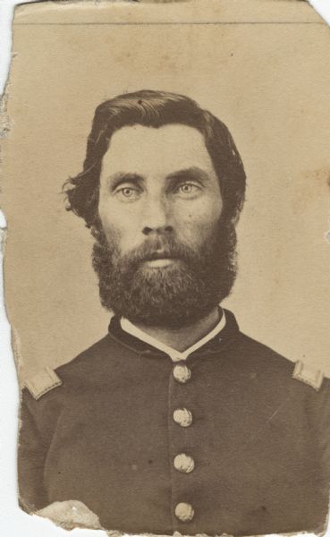Quarter-length portrait of 2nd Lieutenant William James. His regiment and company are not known.