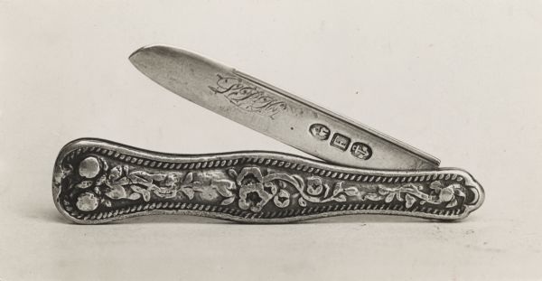 Pocket knife of Governor Harvey from the time of the Civil War.