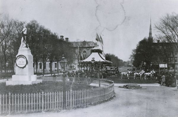 The remains of President Lincoln lying in state in Monument Square and Pavilion. Lincoln's body was on its way from Washington, D.C. to Springfield, Illinois.